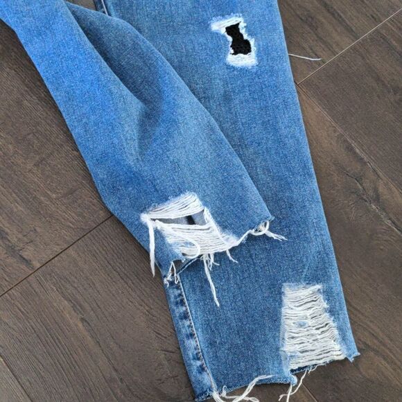 Stradivarius Straight Leg Jeans with Distressed Mesh Details size 2 - Picture 11 of 12